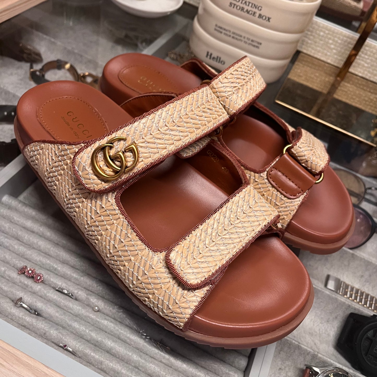 Gucci Sandals with Double G (Raffia)