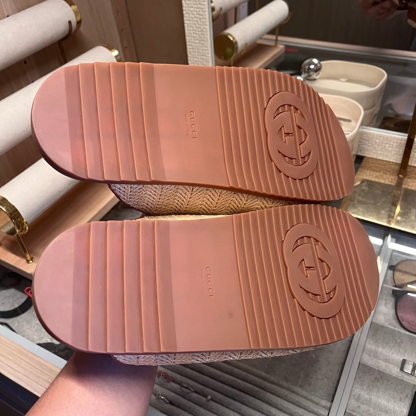 Gucci Sandals with Double G (Raffia)