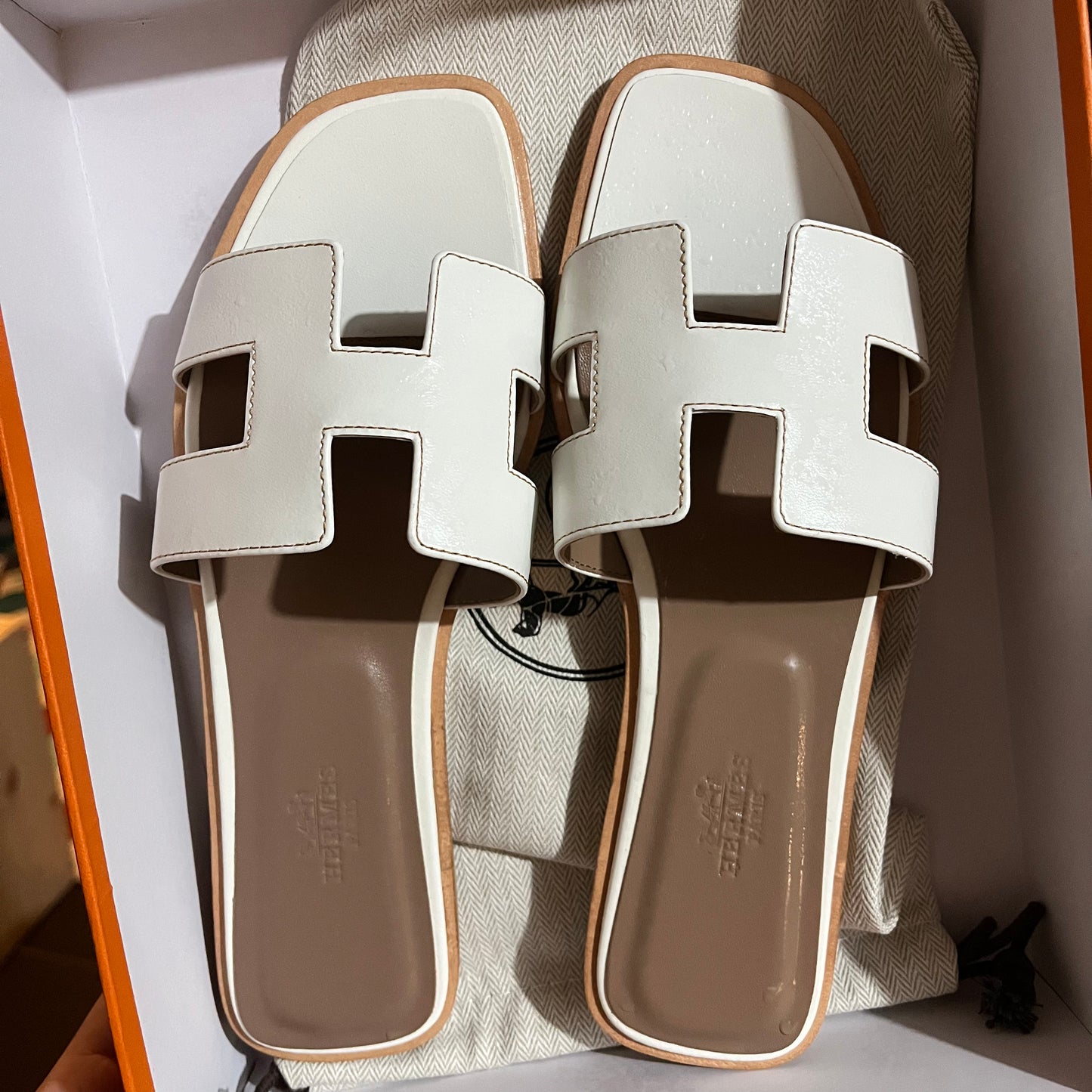 Hermes Oran White